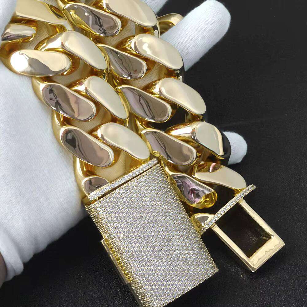 NUOYA Hip Hop Jewelry 30/40mm Chunky Miami Cuban Link VVS Moissanite Clasp Rose Gold Plated Brass Chain Necklace in Stock