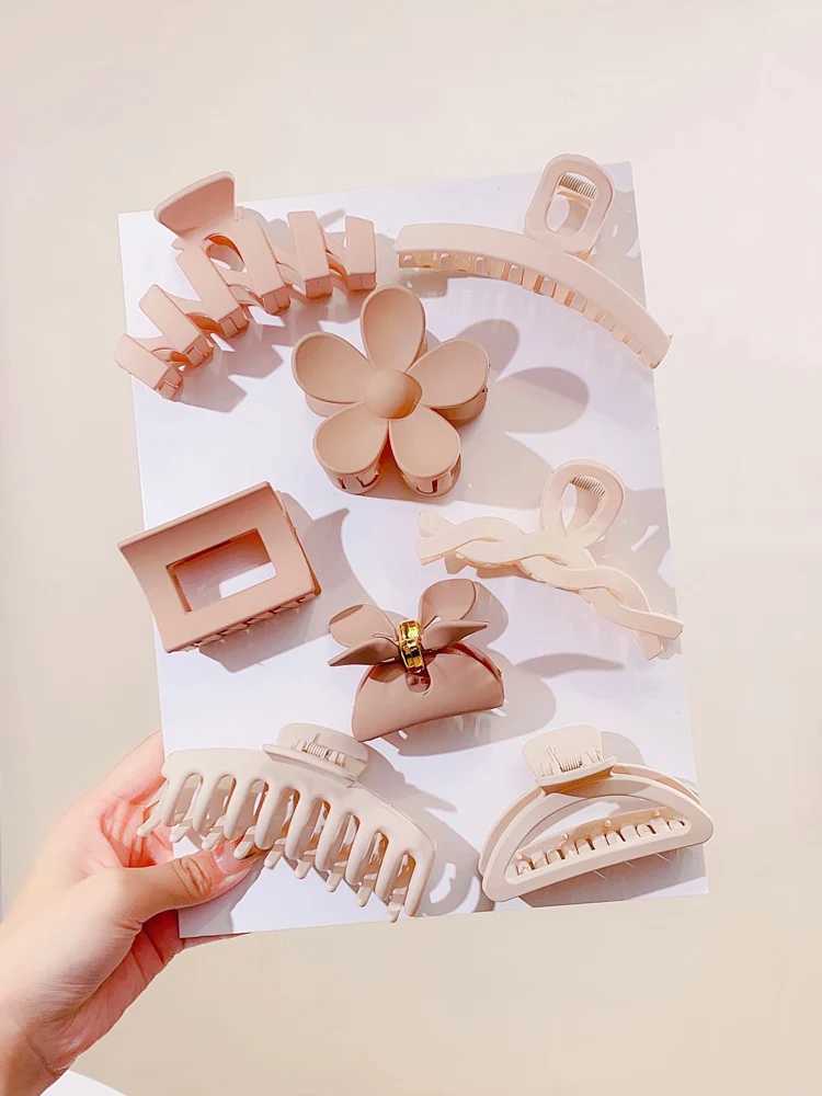 Women Simple Atmospheric Acrylic Hollow Geometric Hair Claw Lady Solid Color Hair Clip Headband Hairpin Fashion Hair Accessories Y250707