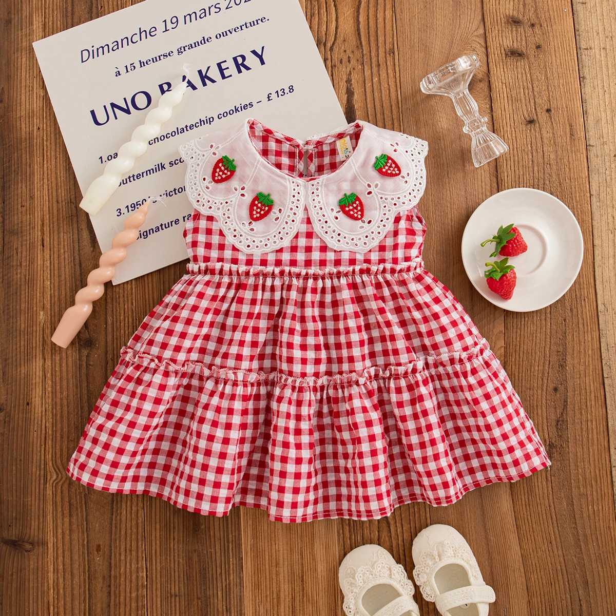 Tsute Strawberry Petal Lapel Baby Girl Dress Summer Nev Small Plaid Childrens Sleeveless Clothes For Babies Aged sh-24 Months R250707