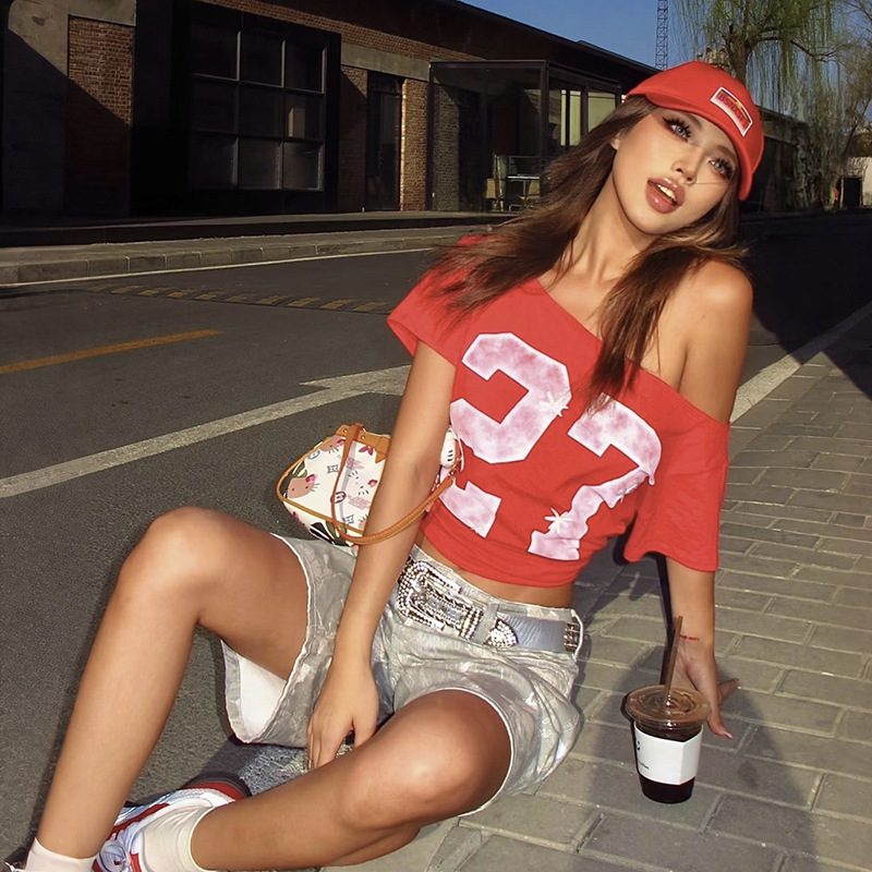 2025 Summer New Women's T-shirt Street Style Summer New Fashion Printed Sexy Loose Asymmetric Neck T-shirt New Designer T-shirt