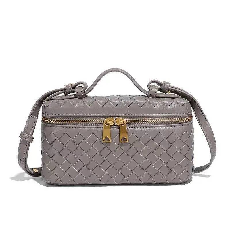 fashion boxed handbag quilted chain dia pattern messenger high quality PU material ladies small bag high-quality