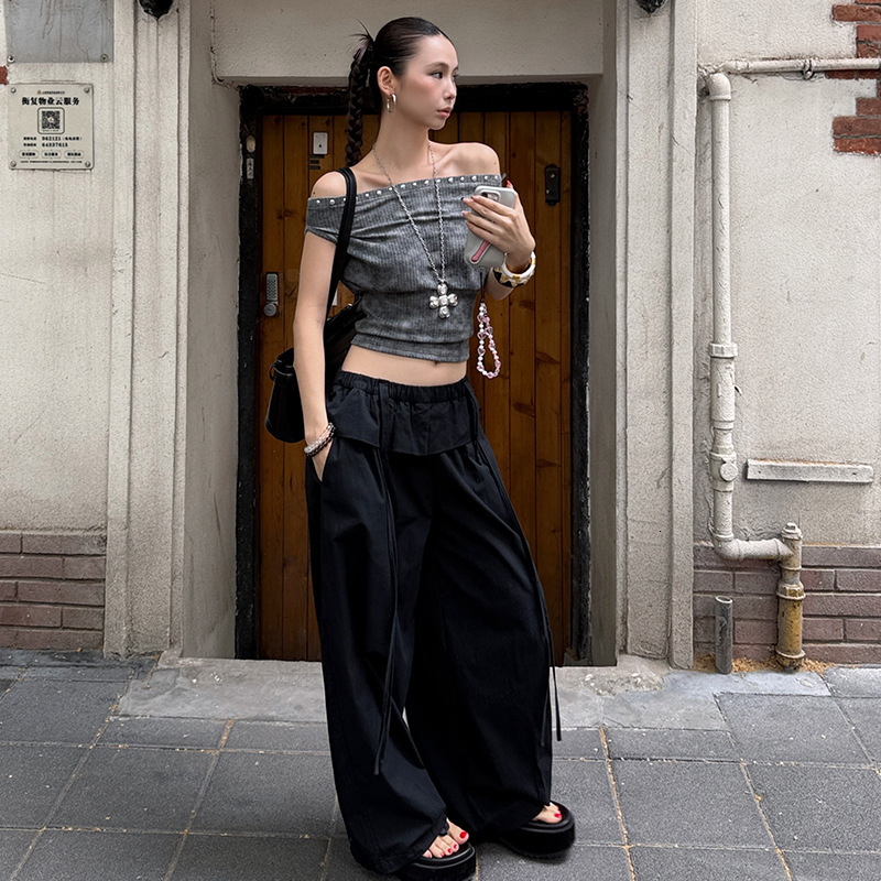 2025 Summer new women's T-shirt fashionable street casual rivet gradient off shoulder top retro worn-out short sleeved T-shirt new designer T-shi