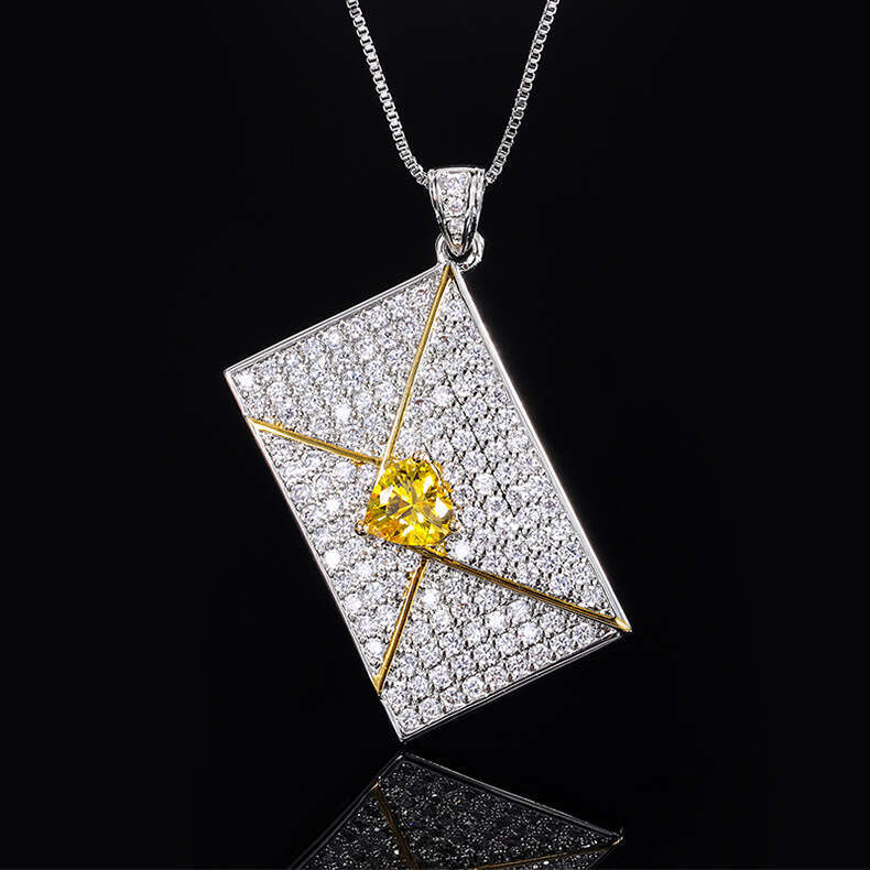 New Niche Design Creative Rectangular Necklace Fashion Versatile Full Dia Envelope Pendant Clothing Accessories Jewelry 6E3