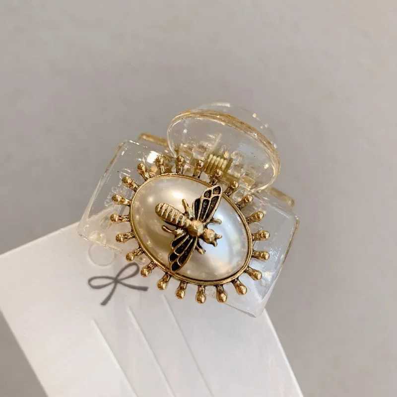 Retro Hairpins Antique Bronze Color Bee Charms Hair Claw Clips Bang Hair Clips Luxury Pearl Hairgrips Headwear Accessories Gifts Z250707