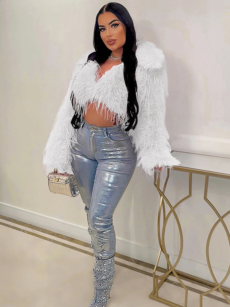 ZADORIN Winter Coat Woman Cropped White Faux Fur Coat Long Sleeve Fur Jacket Woman Y2K Clothes Sexy Tops in Coats Jackets 250703