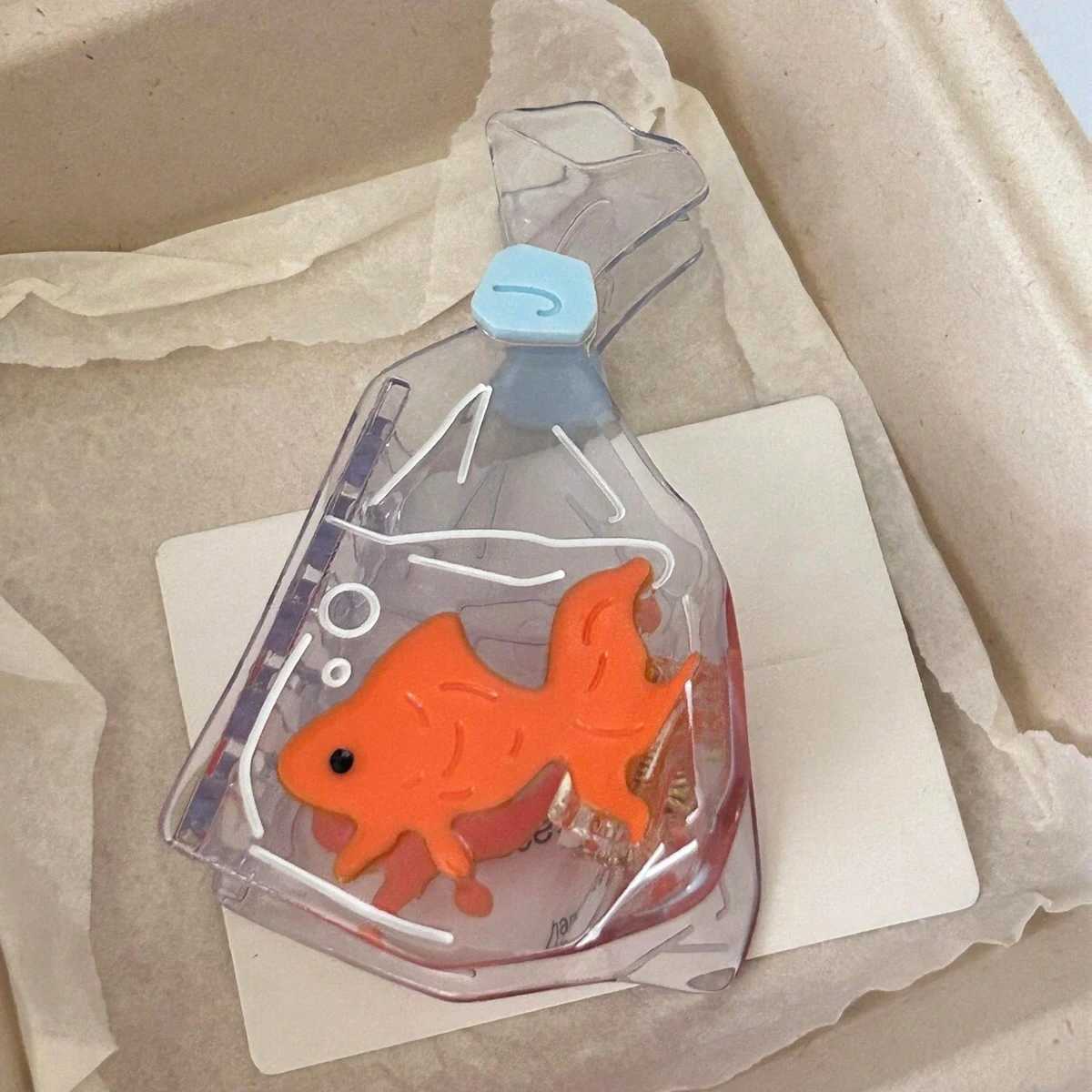 1pc summer new splicing creative personality small goldfish acetate hairpin bag design shark clip hairpin ponytail hair accessor Y250707