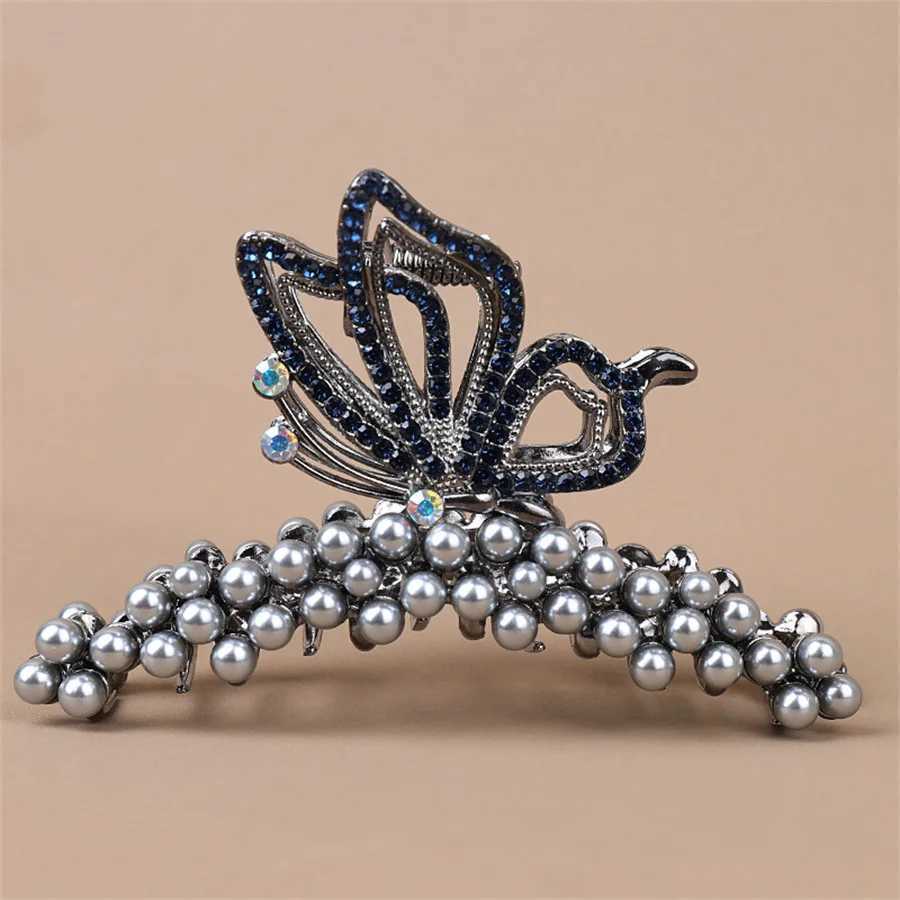 Fashionable pearl crystal butterfly clip womens high-end personalized shark clip large-size hair volume and hair accessories Z250707