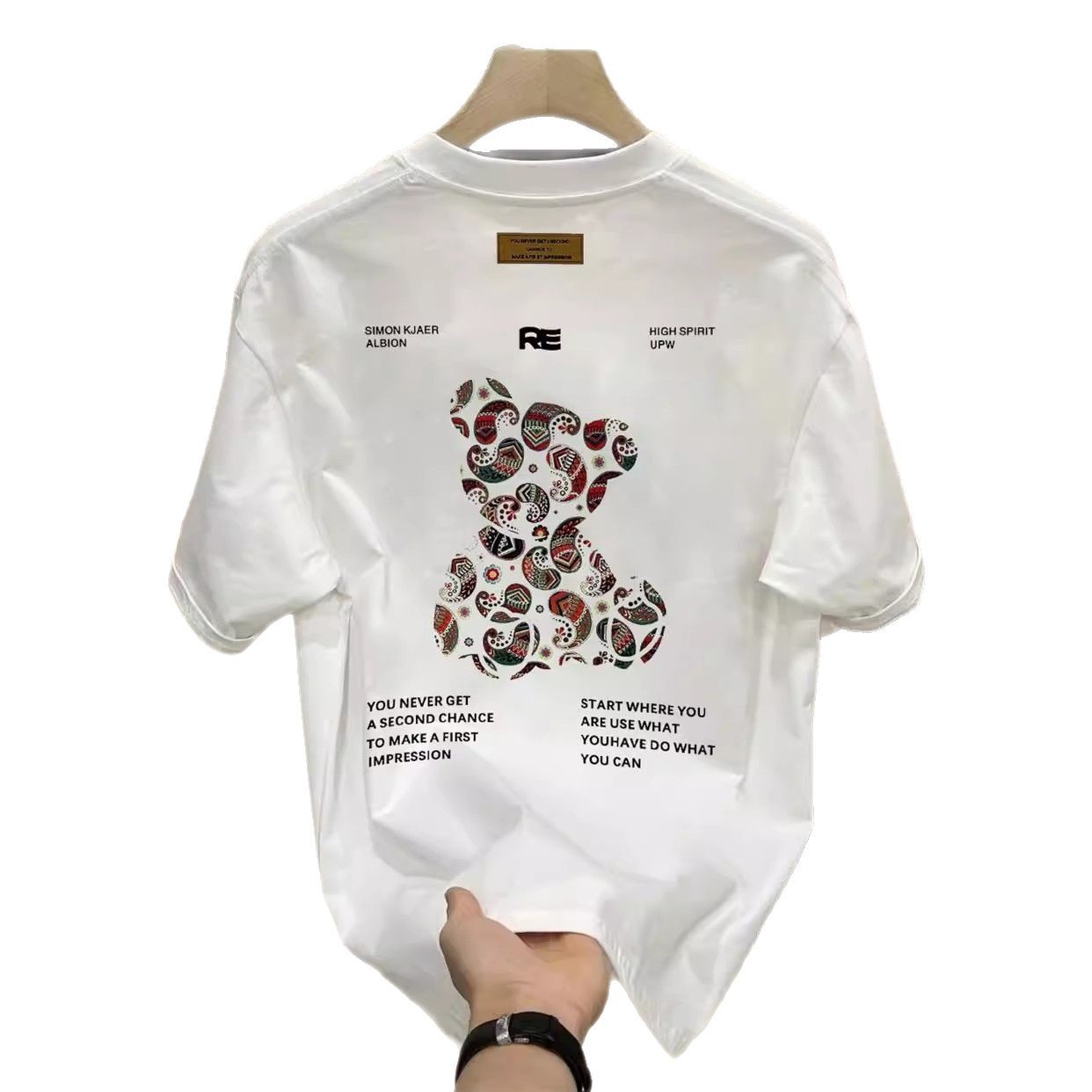 free shipping for man The new summer men's printed T-shirt made of pure cotton is trendy and versatile with a round neck