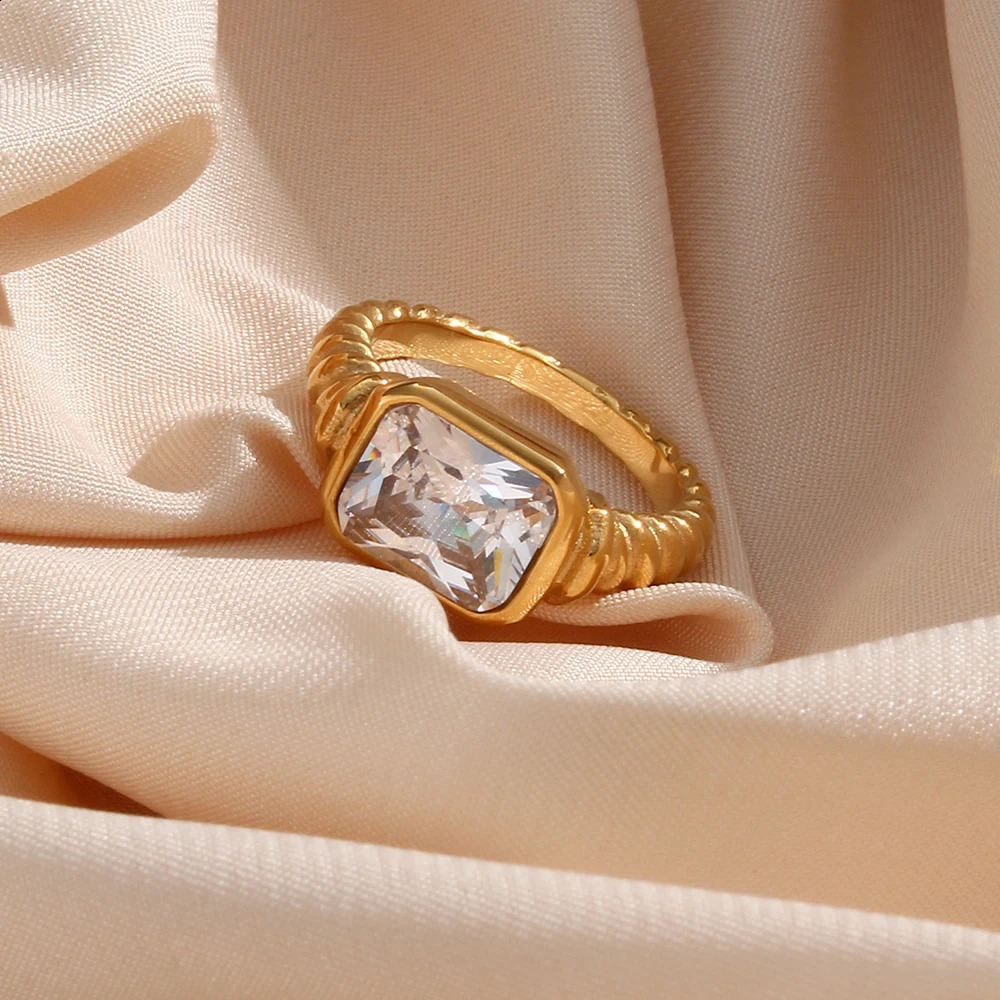 EBbelle Christmas Jewelry Texture Engraved Side Rectangle 3A Zircon Stone Rings For Women Stainless Steel Gold Gem Ring 250624