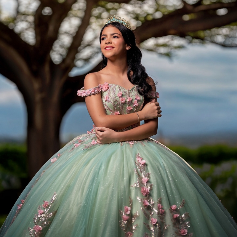 Green Quinceanera Dresses Ball Gown Off The Shoulder Beads Applique Flower With Cape Tull Corset Party Birthday Sweet 16 Dress Vestidos 15 Anos