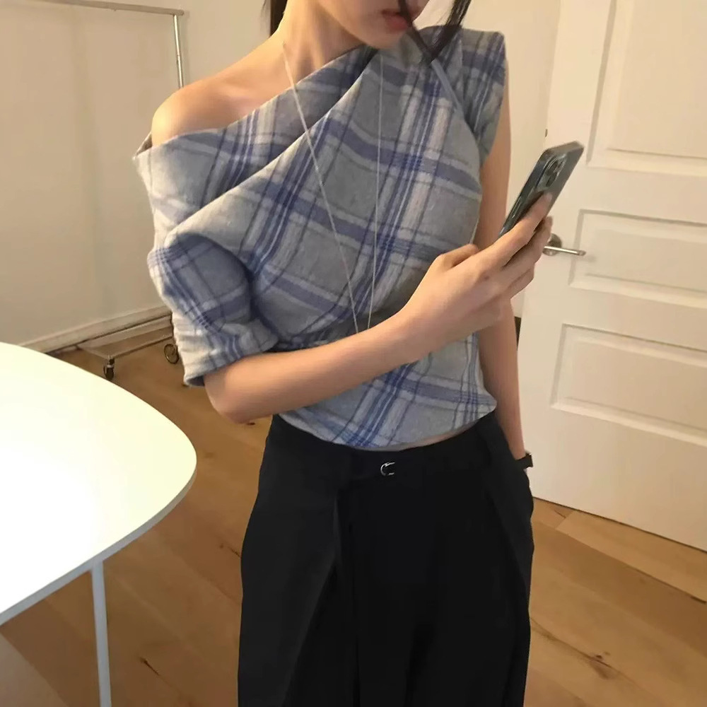 2025 Summer New Women's T-shirt Off Shoulder Waist Strap Grid Short Sleeve Korean Style Slim Fit Niche Design New Designer T-shirt