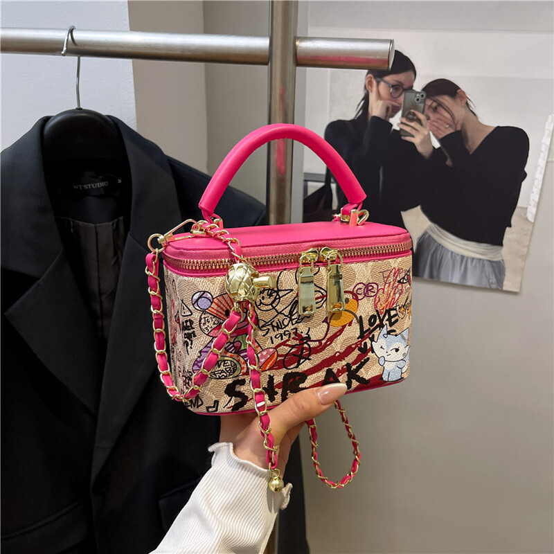 Designer High-End Feel for Women 2025 New Graffiti Box Versatile Fashion Personality Handbag Stylish Shoulder Crossbody Light Luxury Women's Bag