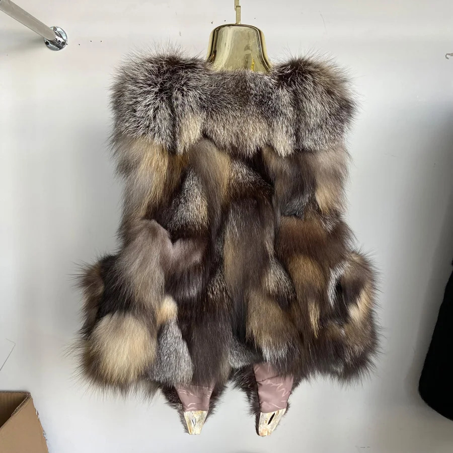 Natural Fox Fur Vest Women Small Thick Warm Winter Fur Coat Short Stylish Parkas Stylish Sleeveless Jacket 250703