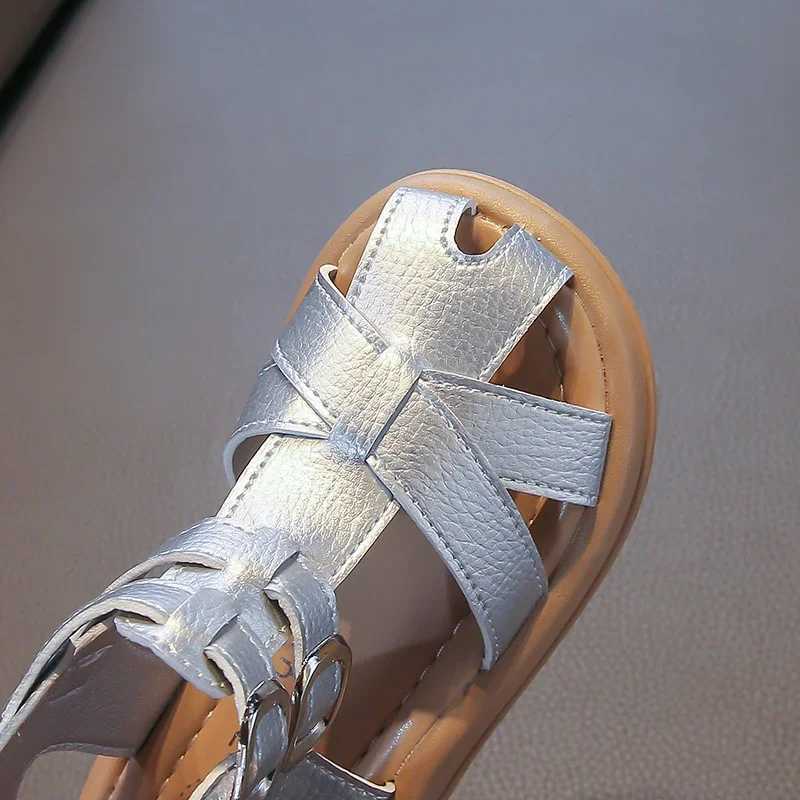 2025 Summer New Children Roman Sandals for Girls Fashion Korean Style Soft Bottom Anti-Slip Versatile Princess Beach Shoes R250707