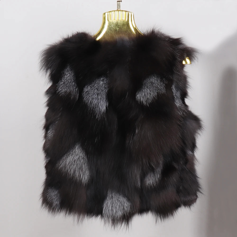 Winter Women Sliver Fox Fur Vest Short Style Warm 100% Natural Sliver Fox Fur Gilet Sliver Fox Fur Sleeveless Jacket 250703