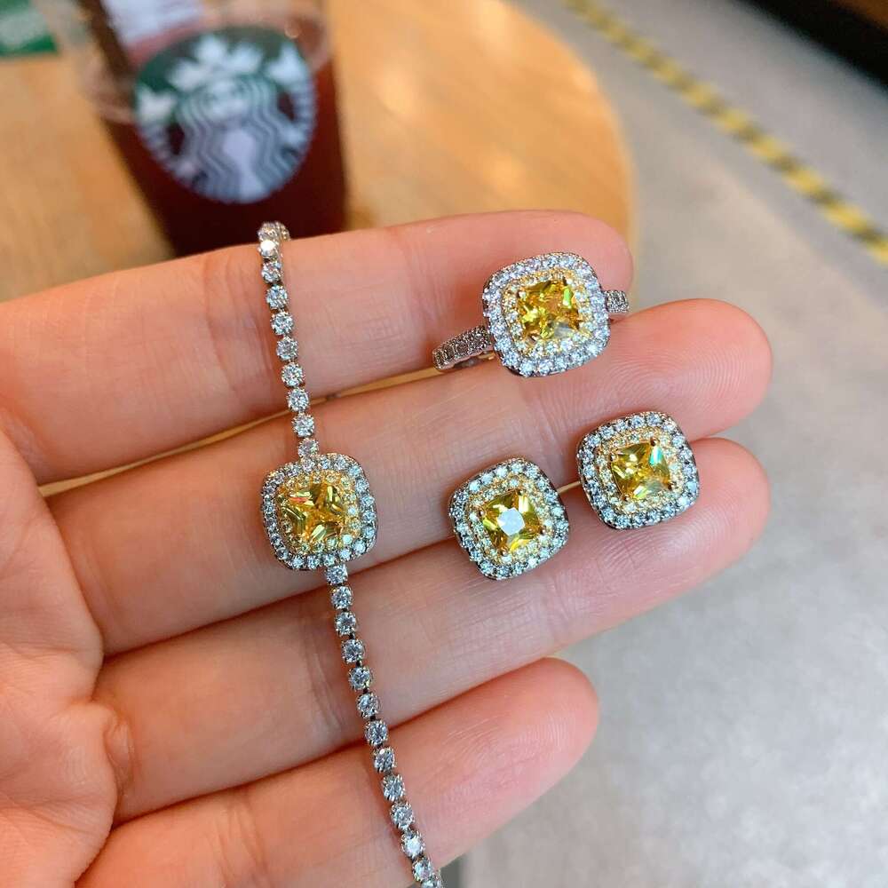 Square Shiny Zircon S Sier Needle Yellow Dia Earrings Bracelet Ring Accessories For Women Wholesale A57
