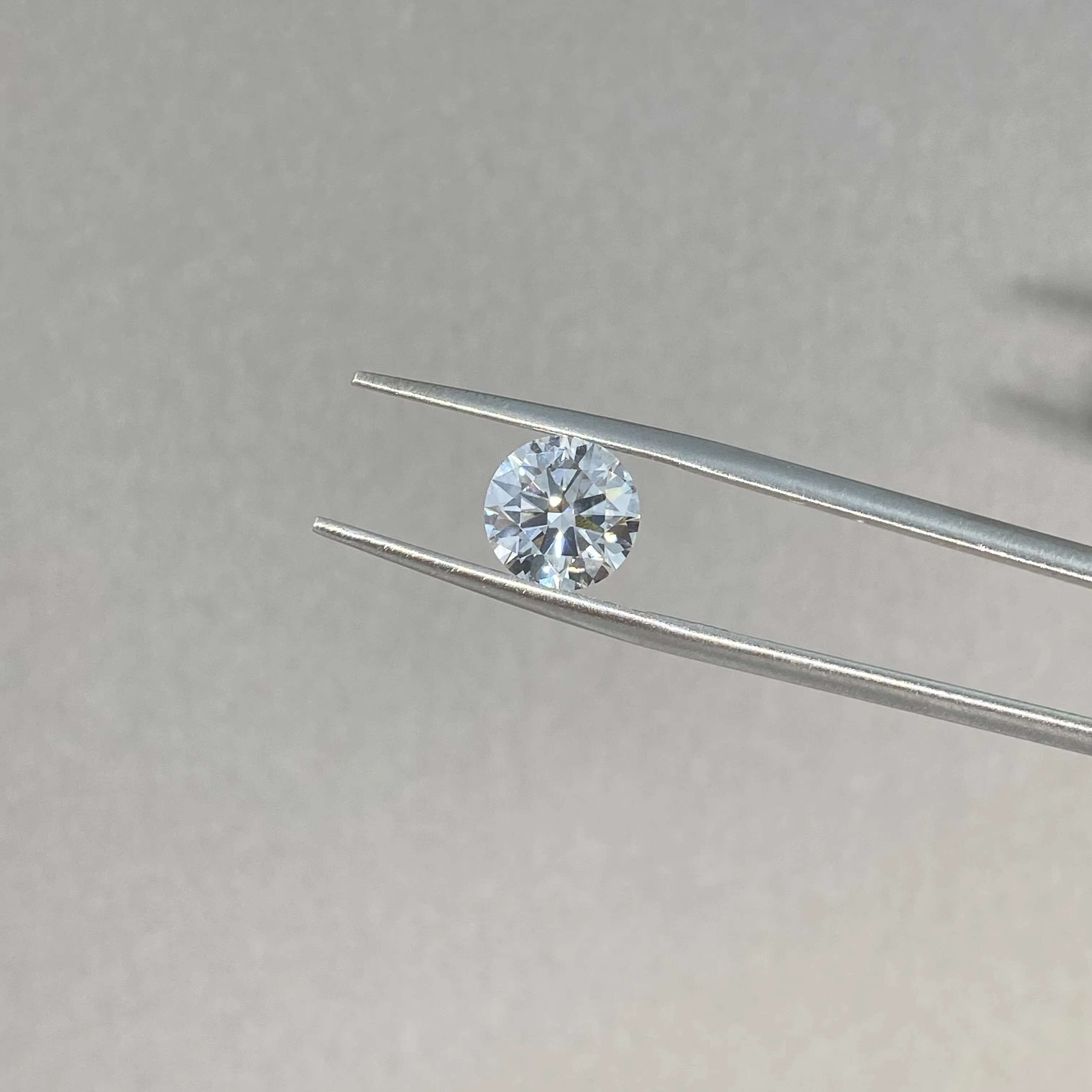 Wholesale CVD Diamond Loose Diamonds Round Shape Lab Grown Diamonds VS2 G Color 2CTS
