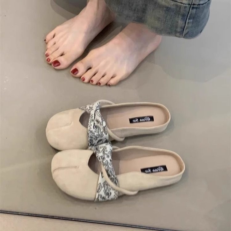 Forest Style Artistic Designer Half Slippers for Women 2025 Spring Summer Outdoor Slip-On Lazy Flat German Training Shoes