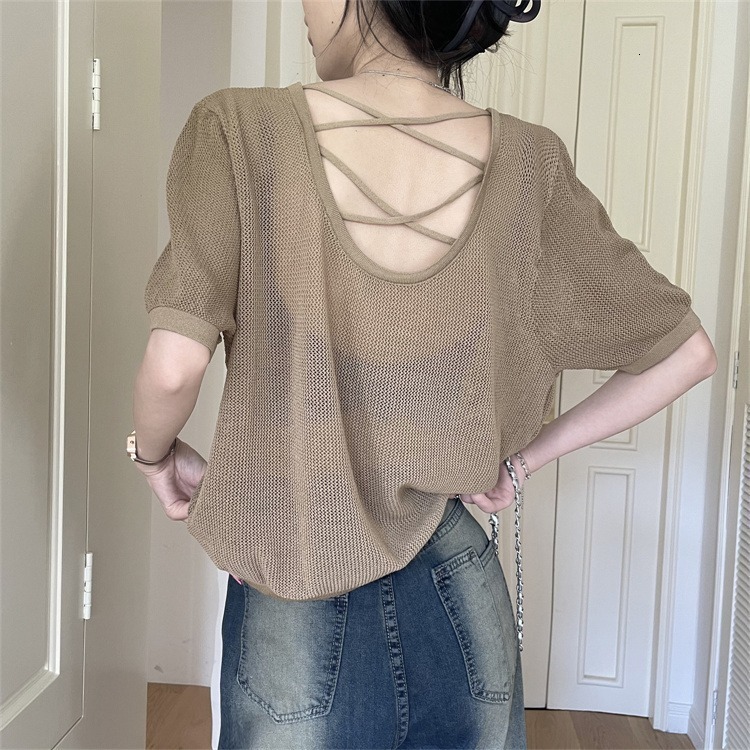 2025 Summer new women's T-shirt striped backless hollow knitted short sleeved women's T-shirt summer new slim fit top new designer T-shirt