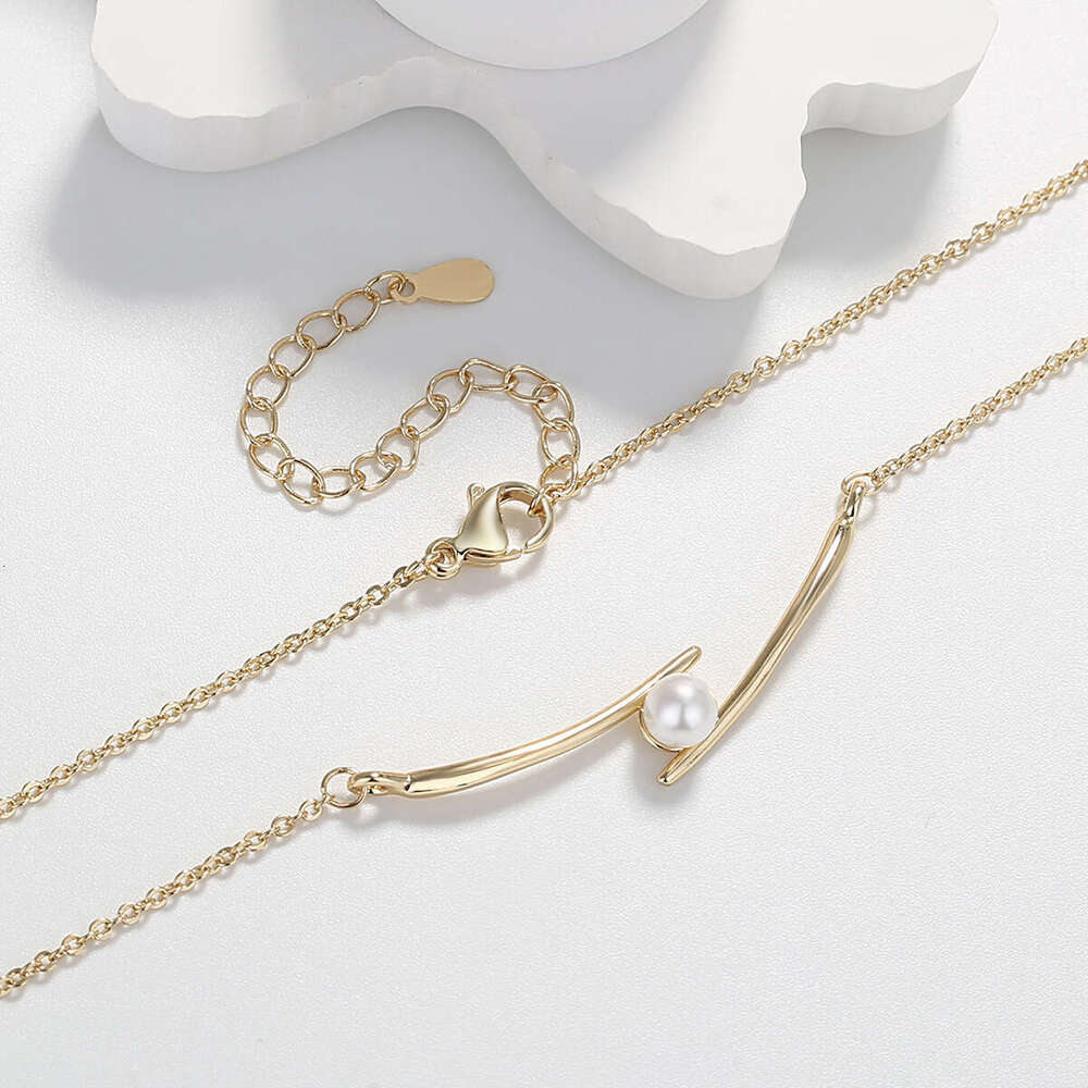 DHcollections Wind Pendant Fashion Niche Design Creative Personality Necklace Internet Celebrity Collarbone Chain Gold Jewelry for Women