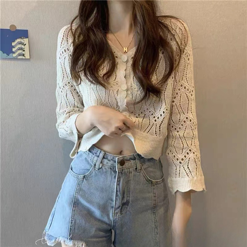 2025 Summer new women's T-shirt hollow knitted cardigan women's loose cover shirt short sleeved top new designer T-shirt