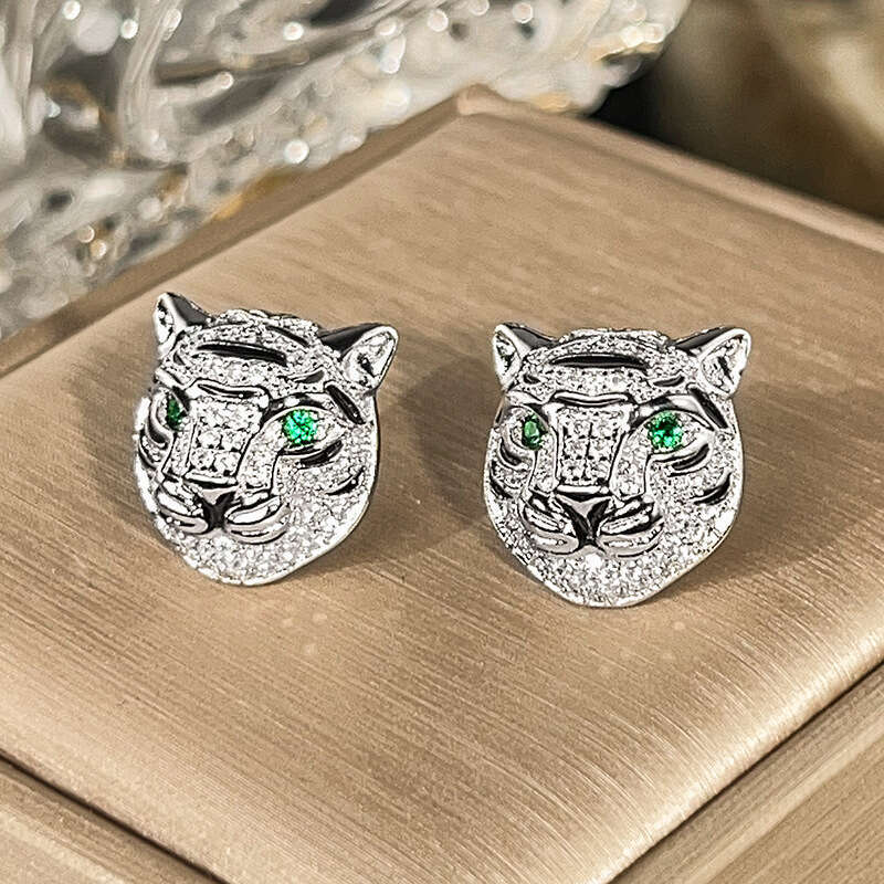 Autumn Winter New Jewelry Style Leopard Full Dia S Sier Needle Personality Fashion Versatile Earrings For Women C06