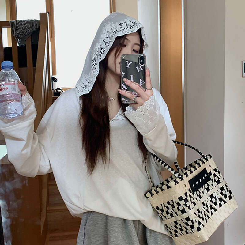 Summer New Crochet Lace Patchwork Hooded T-Shirt For Women, Casual Slimming High-End Thin Sunscreen Top B5