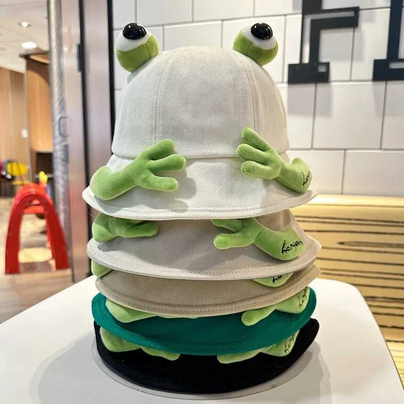 2025 New Cute Big Eyes Frog Bucket Hats Outdoor Foldable Sun Fishing Cap Women Lady Summer Cotton Wild Panama Hats Y250707