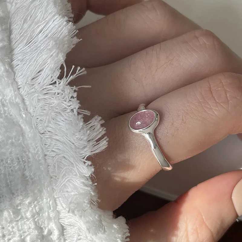 925 Sterling Silver Simple Retro Pink Stone Rings For Women Geometric Fashion Simple Open Handmade Allergy Party Jewelry Gift XJ250707