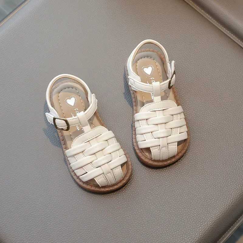 2025 Kids Sandals Summer Sandals for Boys Fashion Children Cut-Outs Beach Shoes Braided Style Casual Walking Flat Sandals z250708I1GY