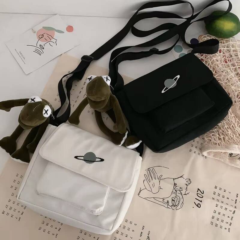 Casual Collage Student Messenger Small Canvas Shoulder Bag For Women Print Crossbody Bags Bolsas Sac ddmynov