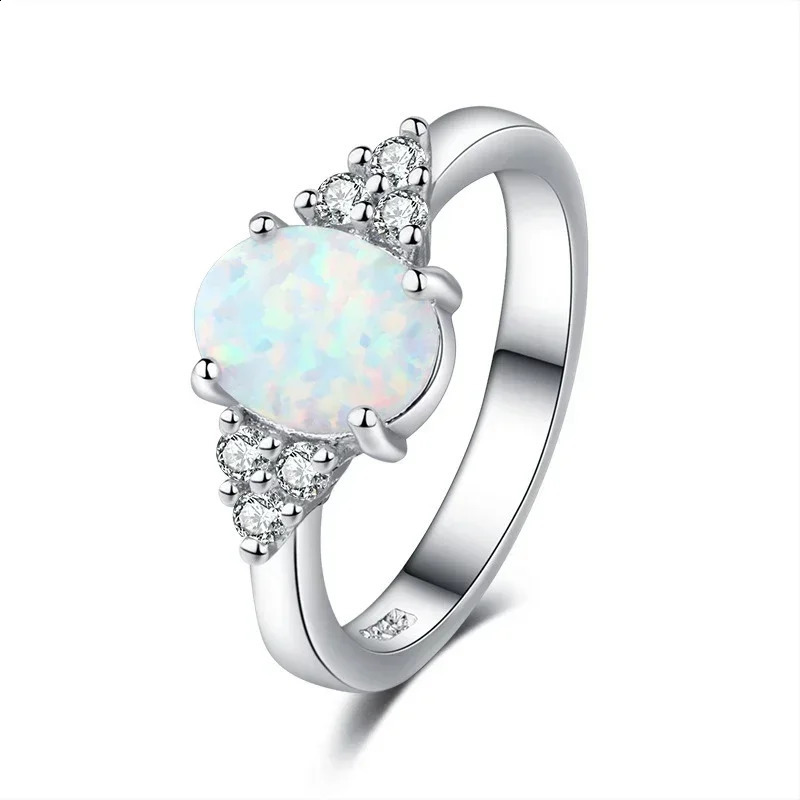 1 PC Cute Female White Opal Stone Ring Classic Silver Color Engagement Jewelry Crystal Oval Wedding Rings for Women 250624