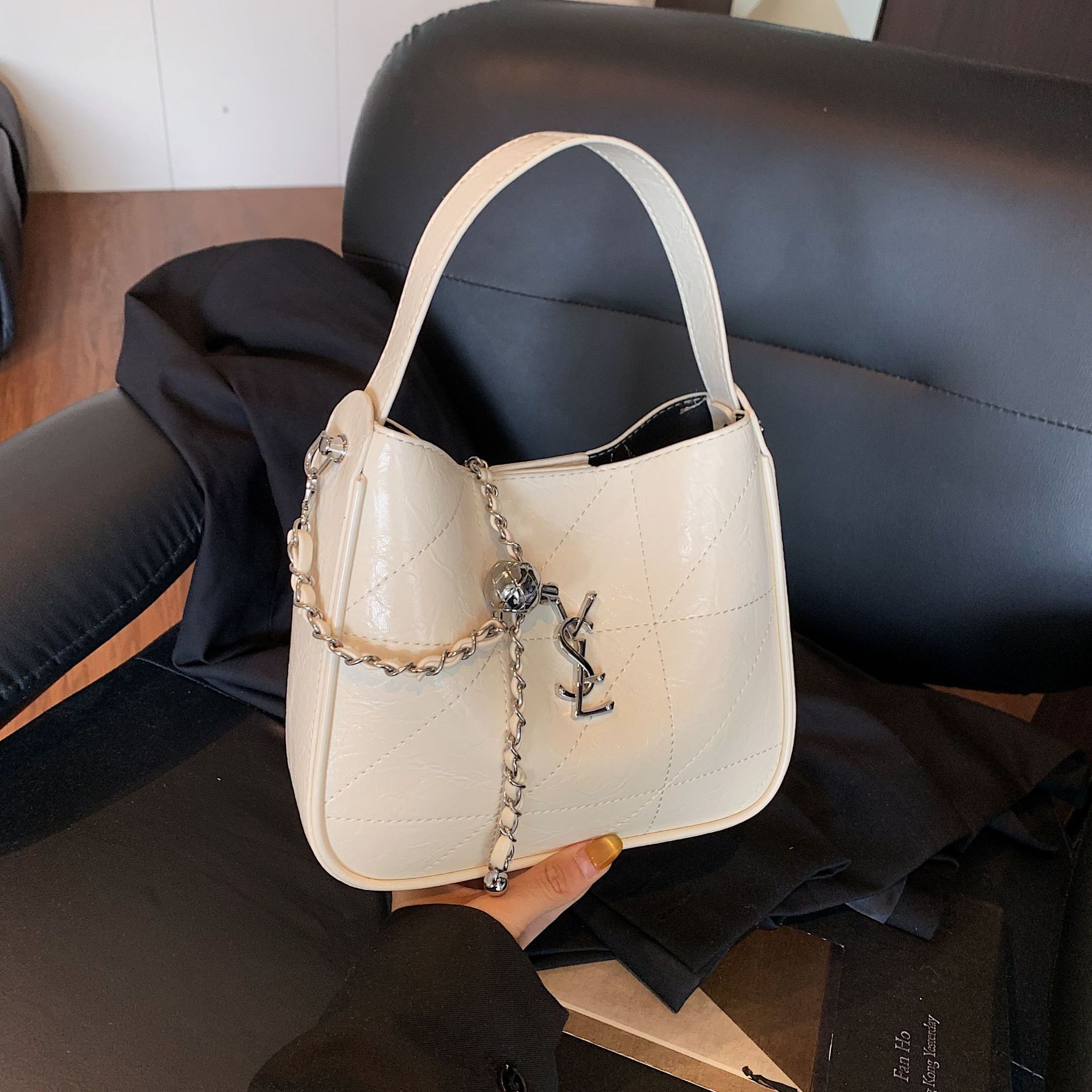 Designer High-End Small for Women 2025 New Casual Versatile Bucket Chain Fashionable Elegant Shoulder Crossbody Light Luxury Women's Bag
