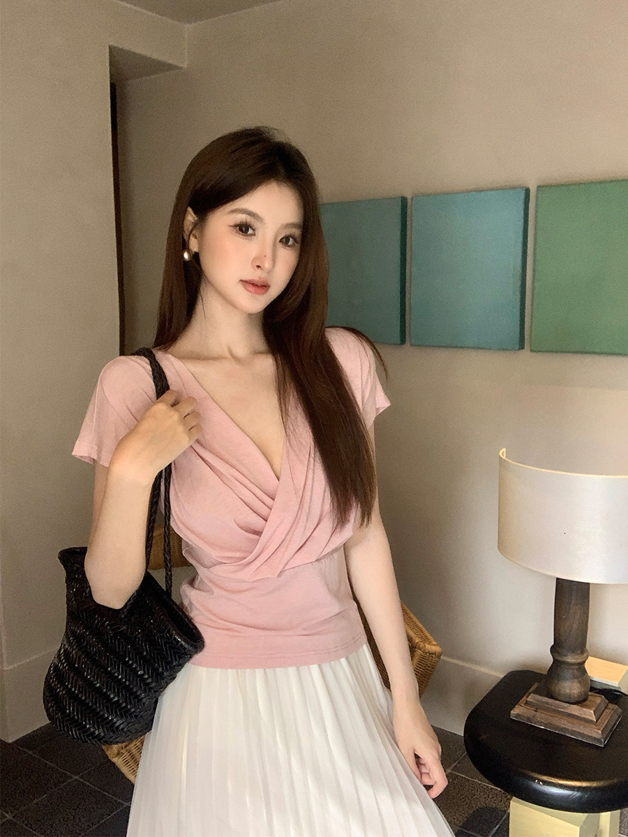 2025 Summer new women's T-shirt Summer new Korean elegant V-neck cross pleated slim fit women's top New fashion designer T-shirt