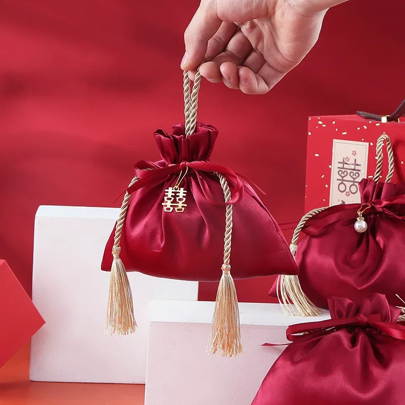 10PCS Packing Drawstring Velvet Pouch Silk Gift Bag For Jewelry Wedding Candy Boxes With Pearl String Decor Favors Bags 250702