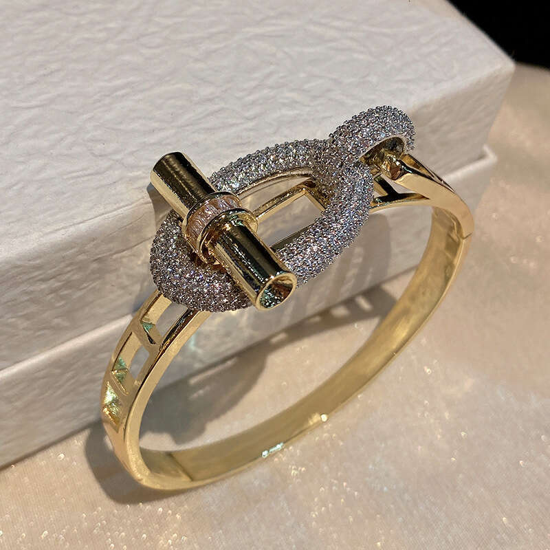 DHcollections New Horizontal Bar OT Series Ring Bracelet Set Pig Nose Light Copper Inlaid with Zircon