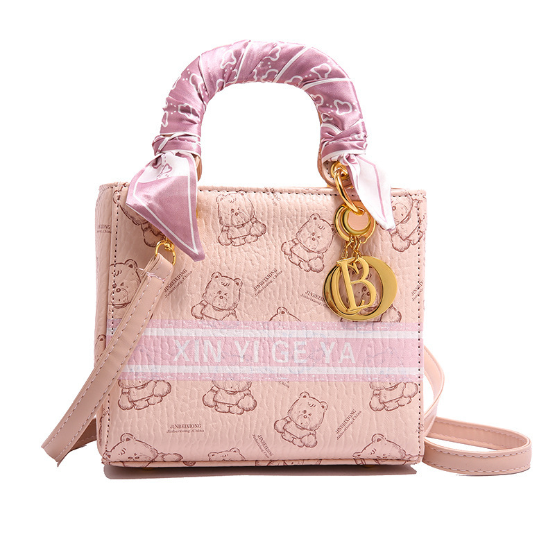 Designer High-End French Style Ins Handbag for Women 2025 New Commuting Versatile Fashion Bucket Bear Print Luxury Women's Bag
