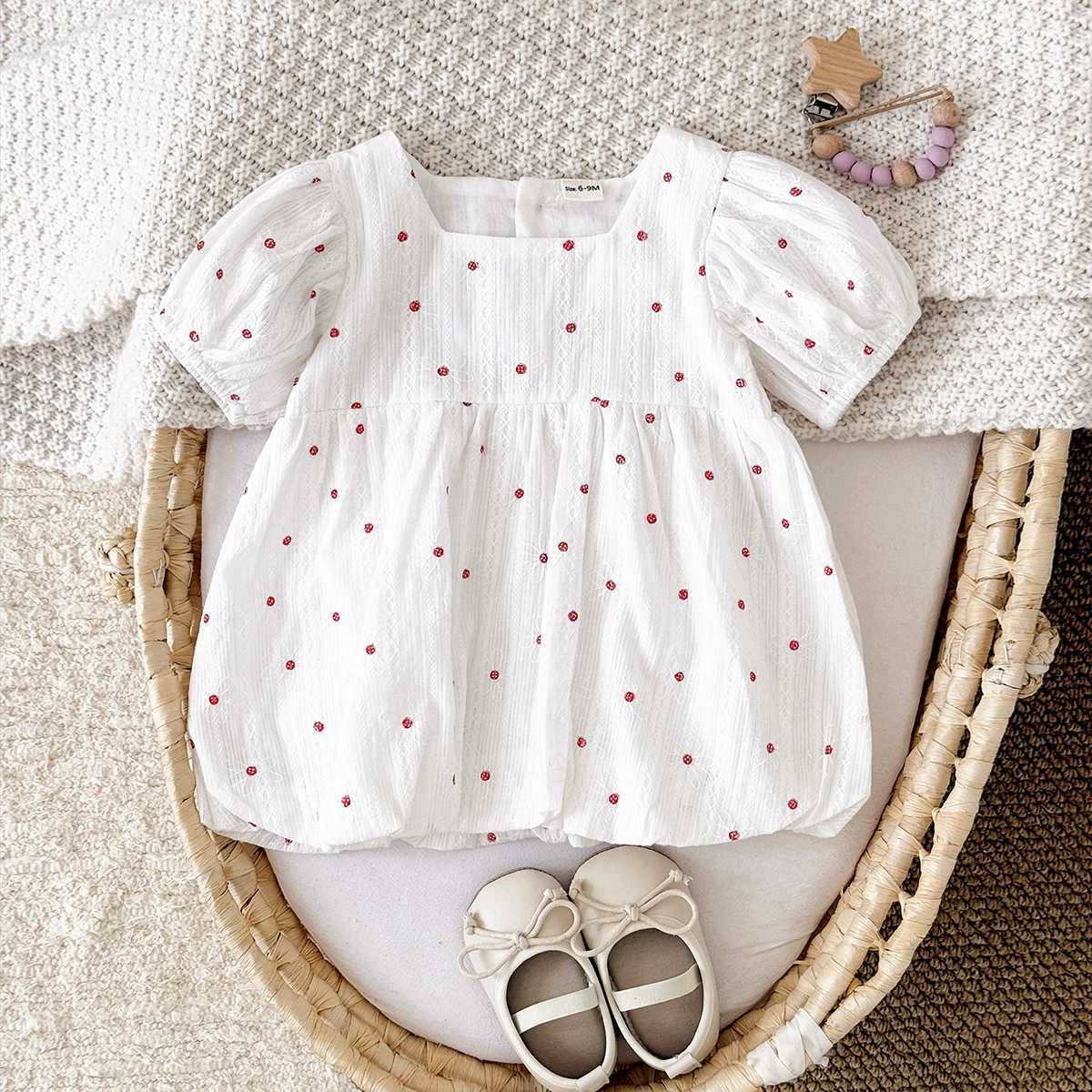 Summer Hot Newborn Baby Girl Dress Girls Embroidered Round Sleeves Princess Dress Childrens Dress 0-3Y Infant Baby Clothes R250707