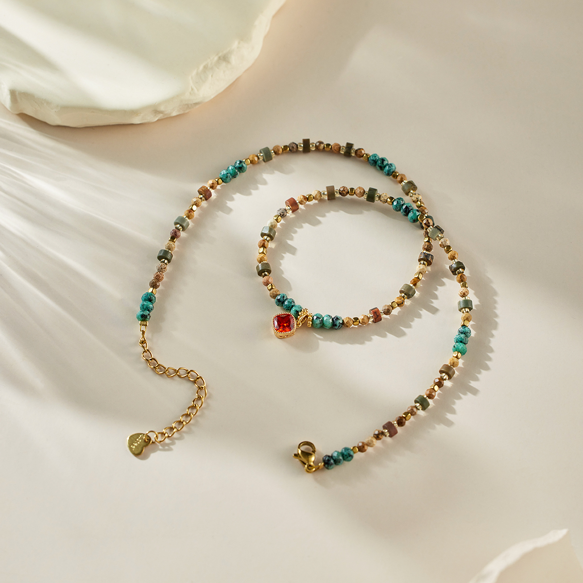 Sweet dopamine candy beaded necklace women's 2025 new personalized fashion niche beaded collarbone chain TM0029