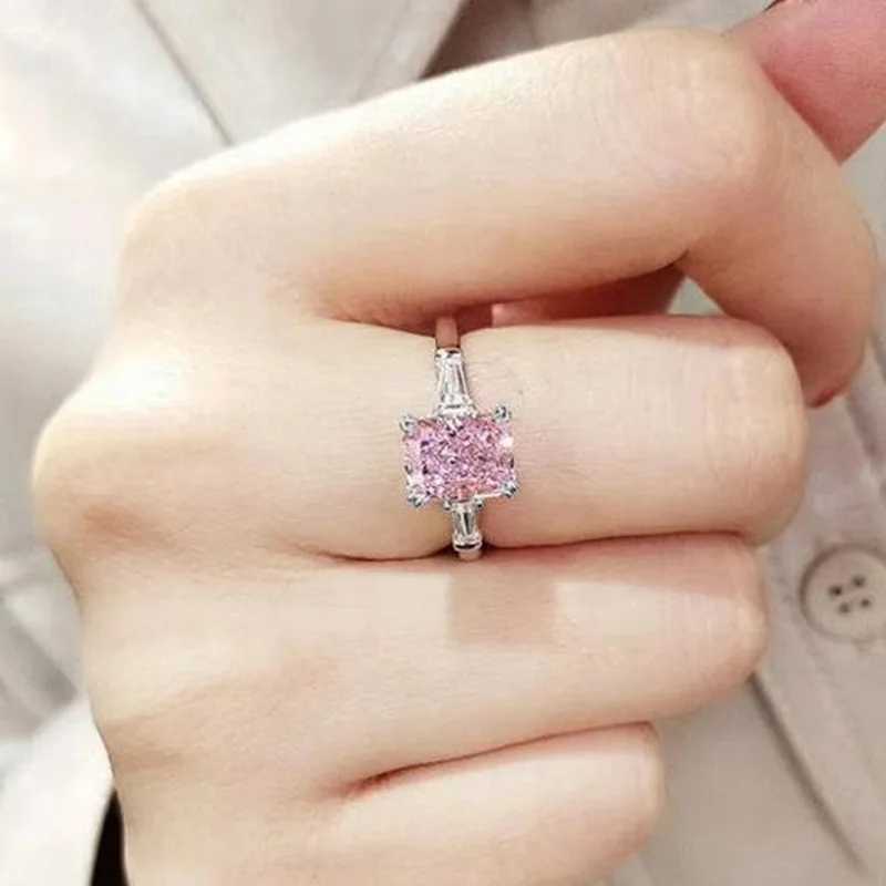 925 Sterling Silver Square Pink Cubic Zirconia Wedding Rings for Women Romantic Bridal Marriage Party Rings Fashion Jewelry XJ250707