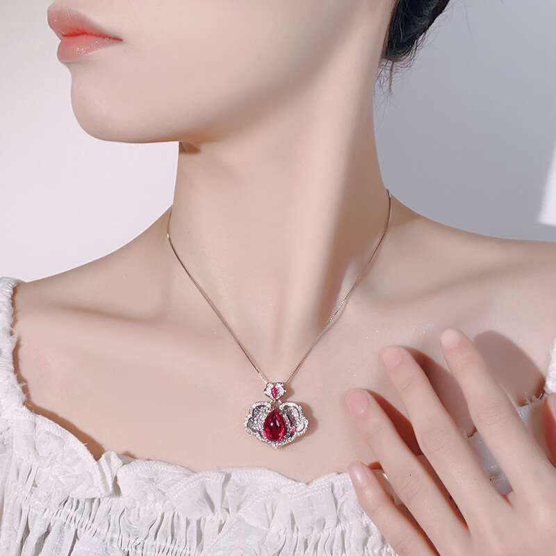 New Necklace Jewelry Accessories Clavicle Chain Ruyi Colorful Gemstone Red Corundum Green Chalcedony Fashion High-End Sense For Women Cc1