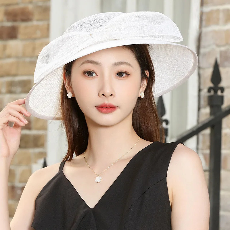 Elegant Kentucky Tea Party Fascinators White Weddings Hat For Women Wide Brim Hats Fedora Ladies Church Dress Derby Hats 250707