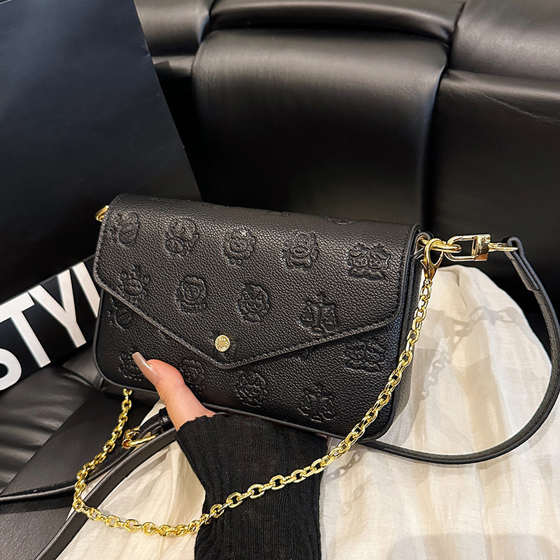 Designer High-End Feel for Women 2025 New Korean Version Cute Simple Envelope Versatile Fashionable Elegant Shoulder Crossbody Light Luxury Women'