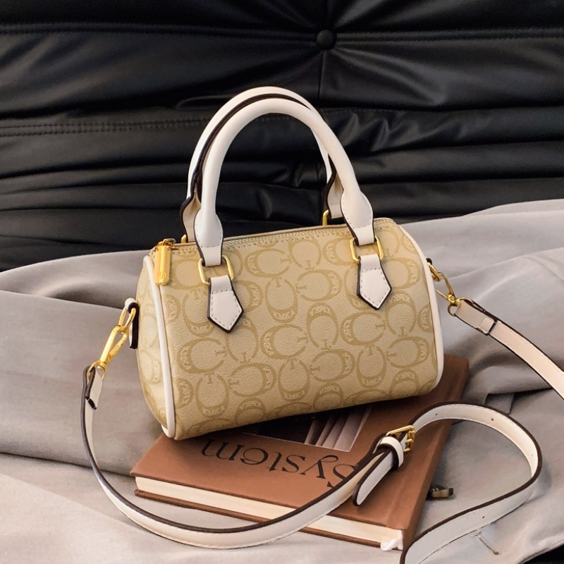 Designer This Year's Trendy Super Popular Handbag Small for Women 2025 New High-end Feel Shoulder Crossbody Luxury Women's Bag