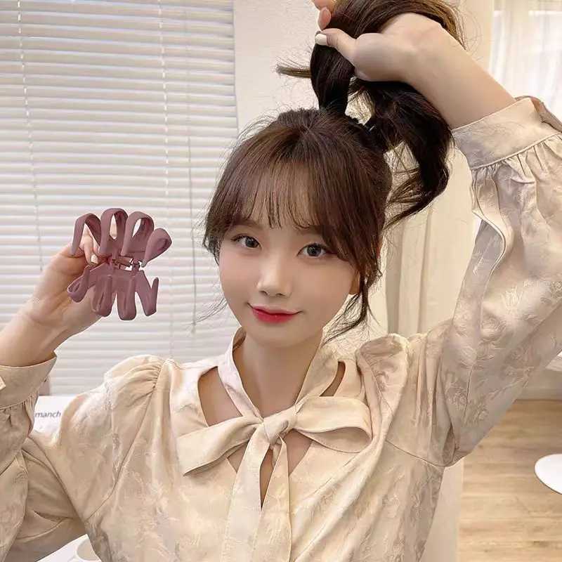 Elegant Solid Pumpkin Shape Plastic Hair Claw for Women Back Head Headband Hair Claw Clip Fashion Hair Accessories Y250707