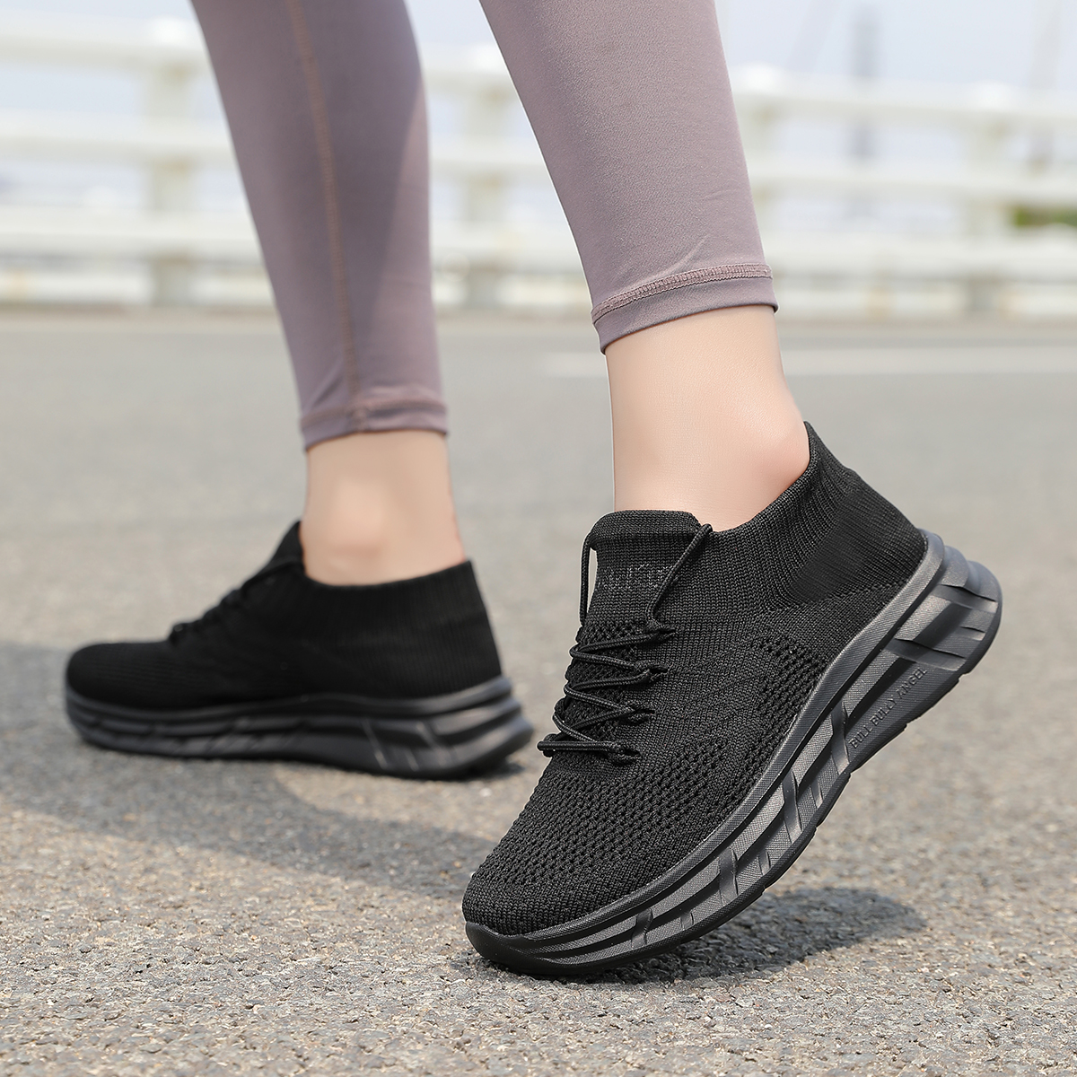 New Season Square Dance Shoes, Comfortable and Breathable Mesh Dancing Shoes for Outdoor Fitness and Shuffle Dance