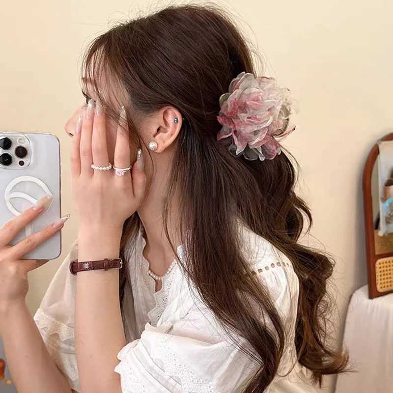 Mesh Broken Flower Hair Clip for Women Sweet Rose Shark Clip Fashion Girls Back of The Head Hair Clamp Y250707