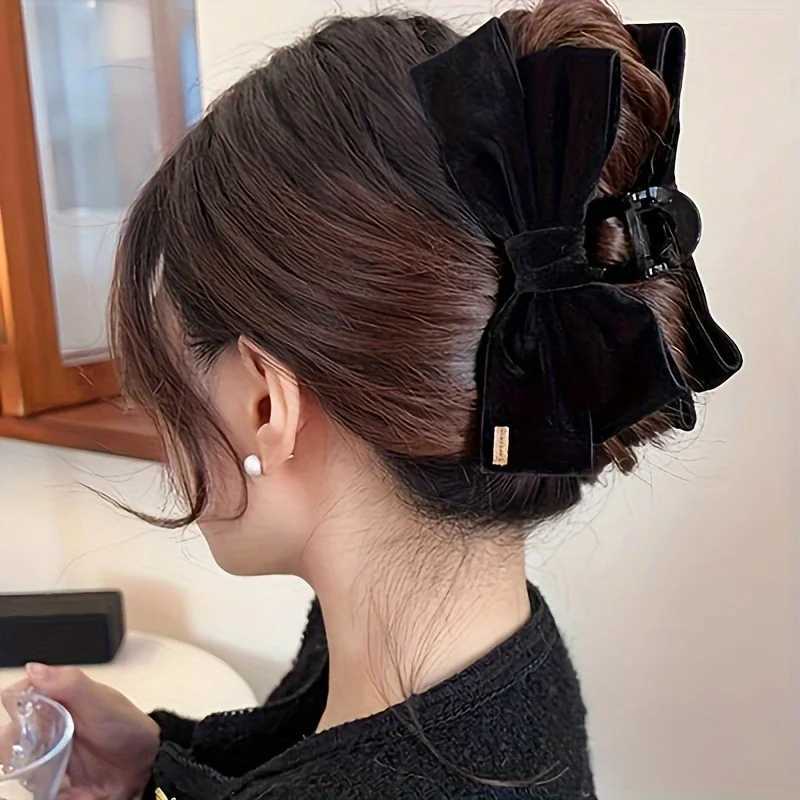 1pcs Elegant Velvet Bow Hair Clip Large Solid Velvet Bow Hair Accessory Autumn And Winter Shark Clip. Z250707