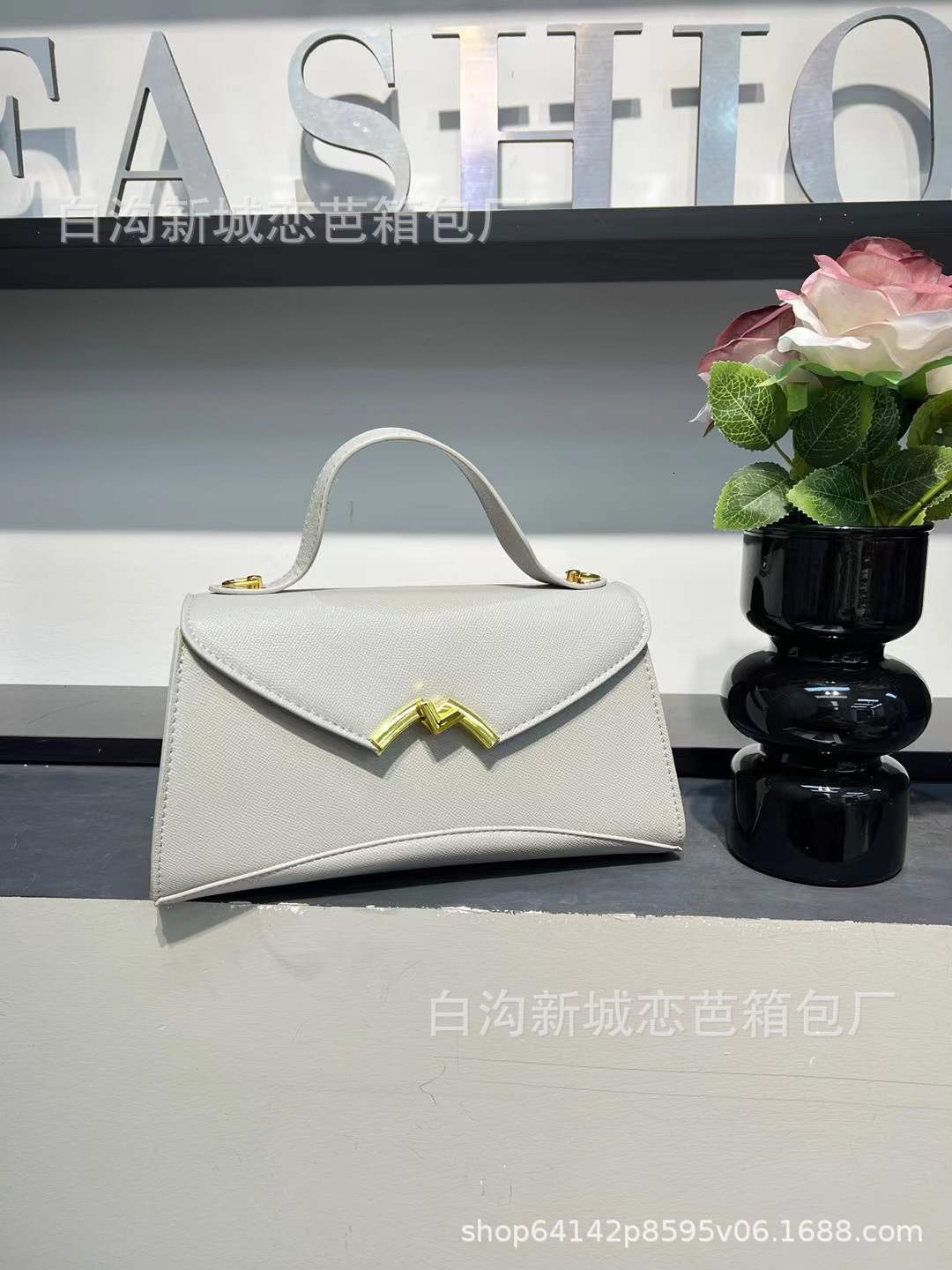 Designer 2025 New Monet Toothpick Pattern Handbag High-end Horizontal Shoulder Crossbody Light Luxury Women's Bag