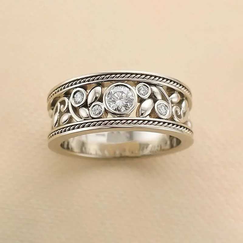 925 Sterling Silver Hollow Rings for Women Round Cubic Zirconia Fashion Wedding Bands Female Ring Party New Jewelry XJ250707